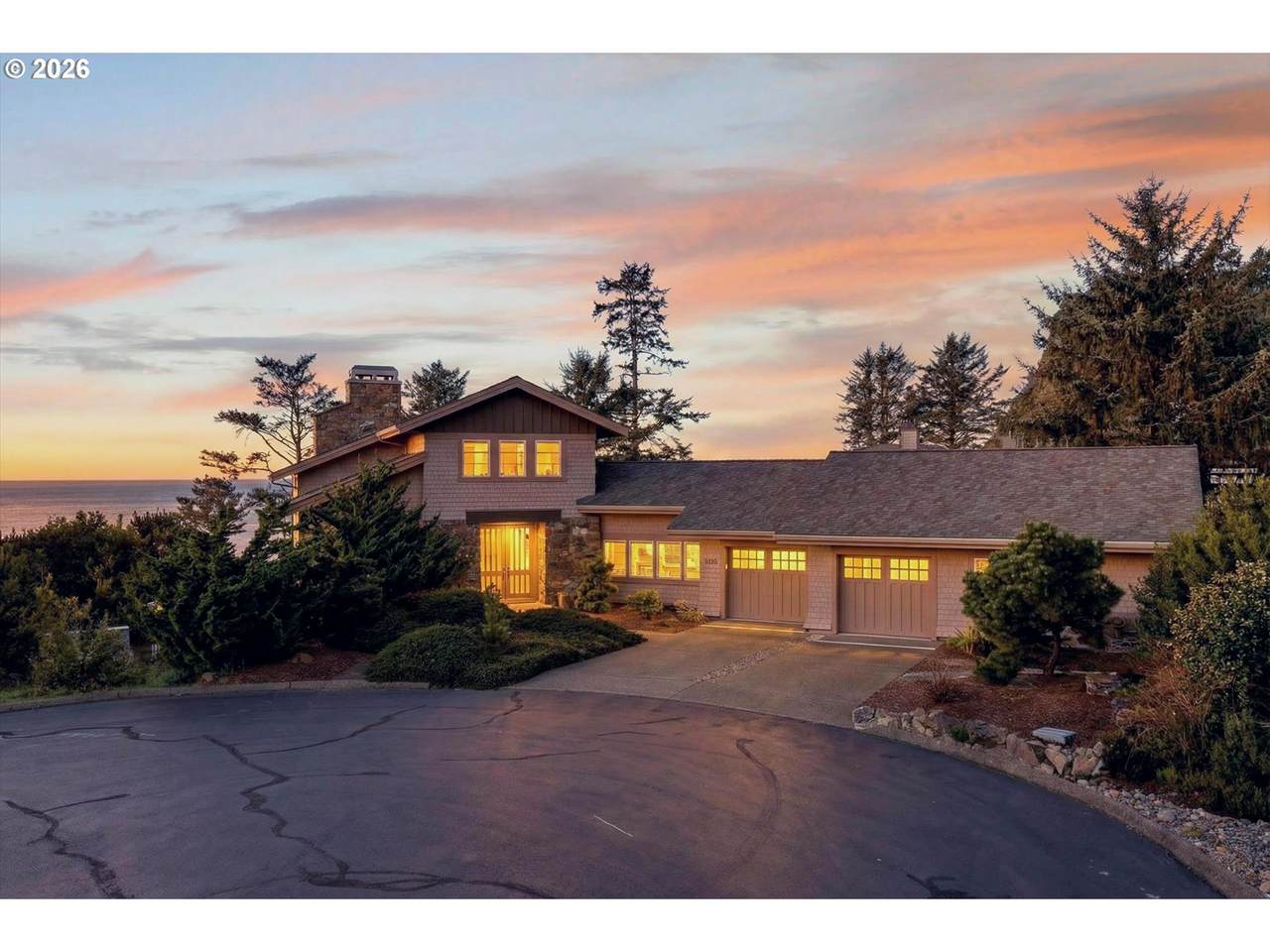 https://bt-photos.global.ssl.fastly.net/portland/1280_boomver_1_306589504-2.jpg