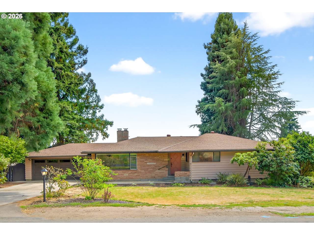 504 Meadow View Rd - Photo 1