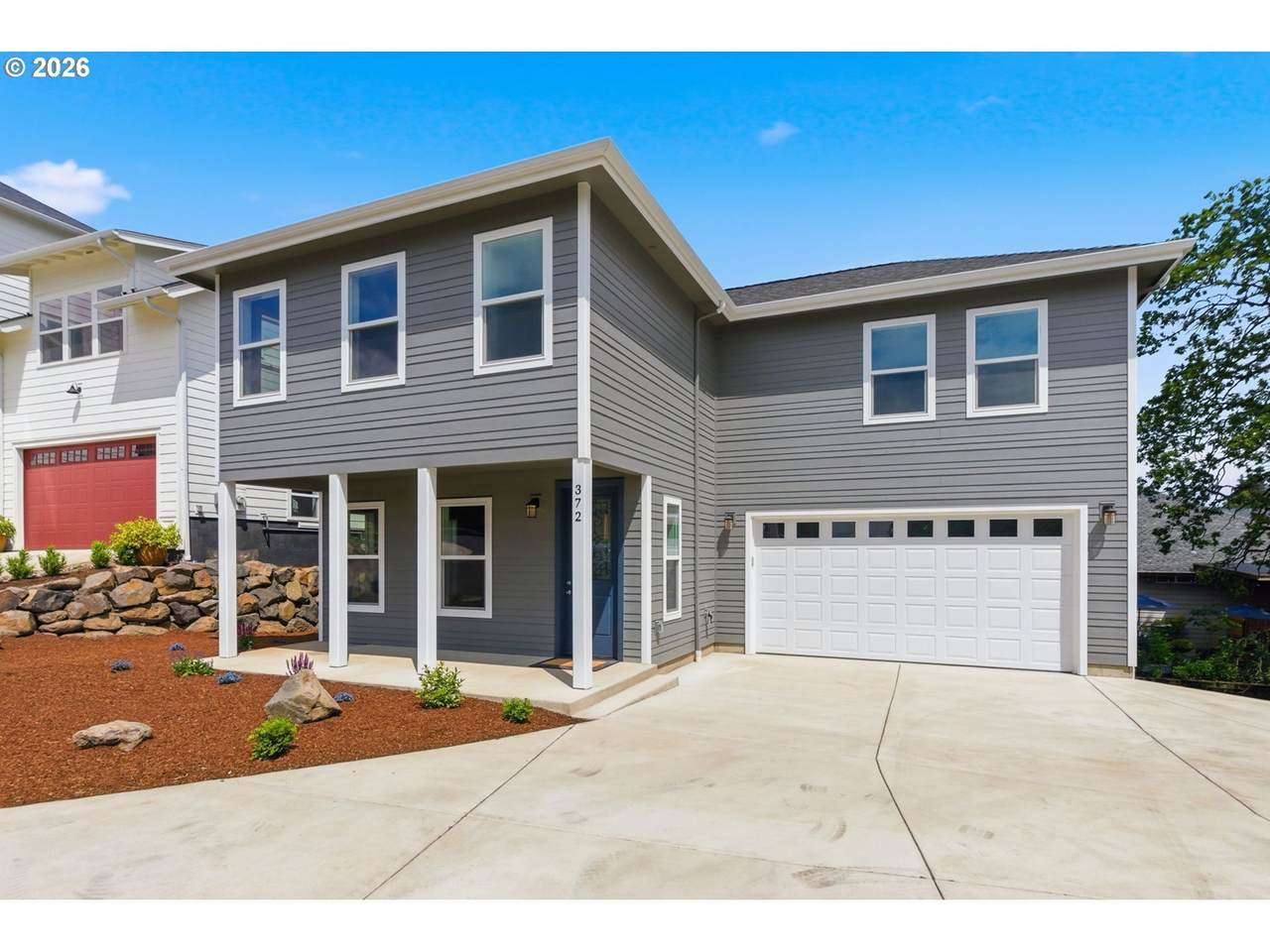 372 George Ct - Photo 1