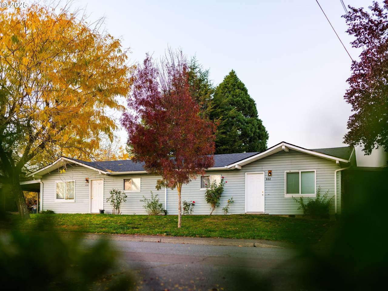 322 Williams St - Photo 1