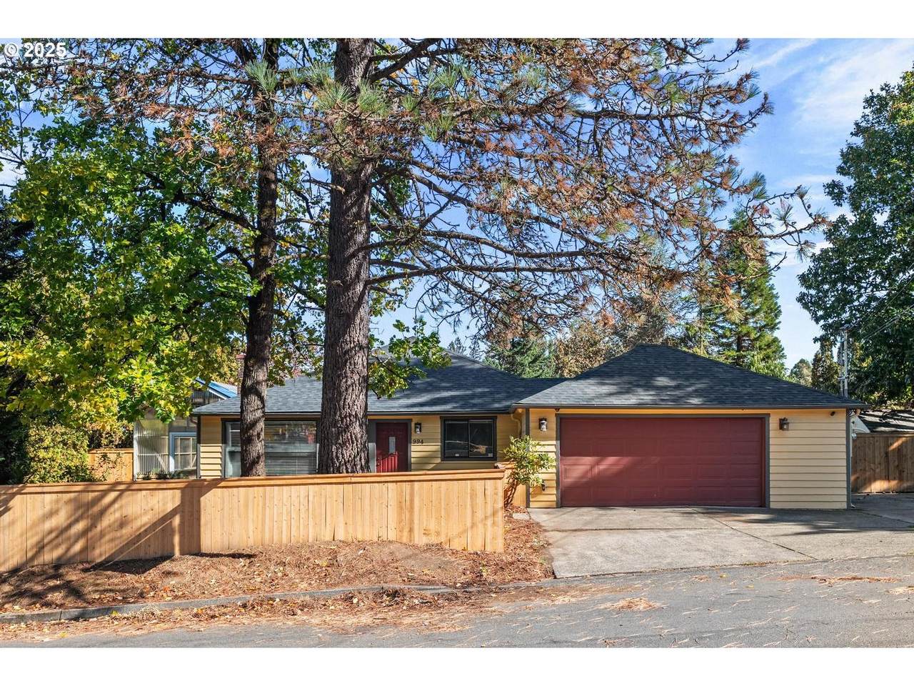 994 Wallula Ave - Photo 1