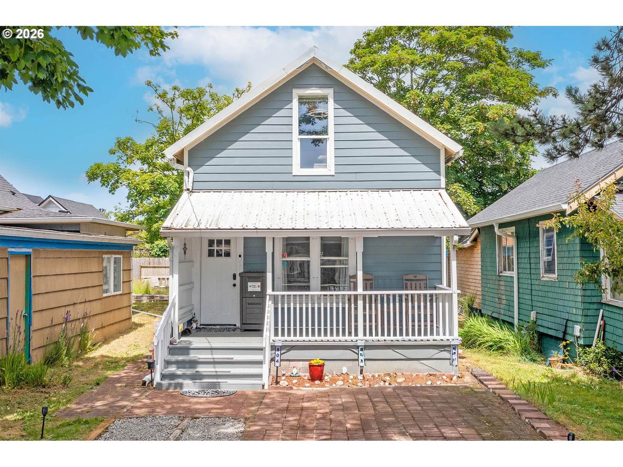 804 2ND Ave - Photo 1