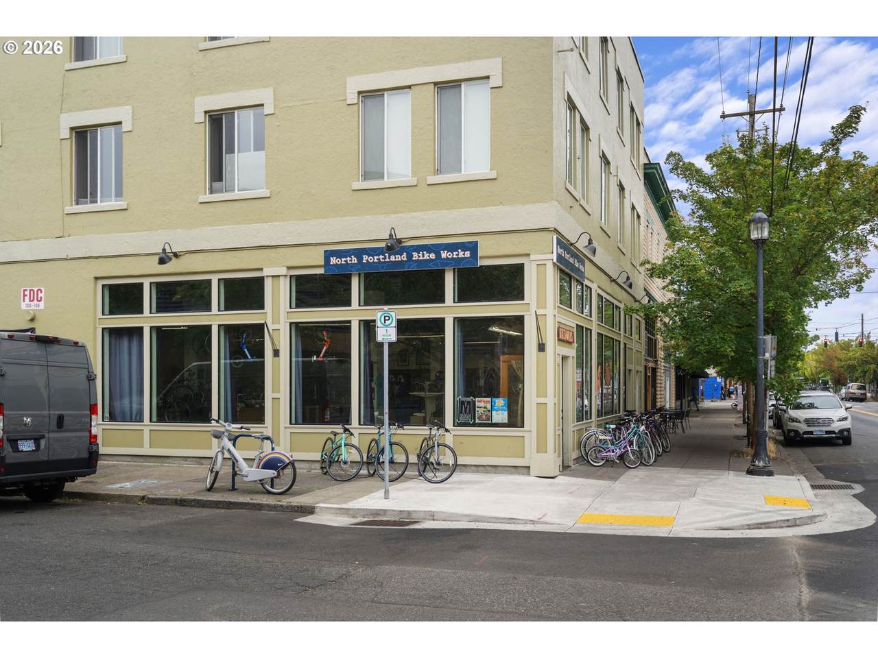 https://bt-photos.global.ssl.fastly.net/portland/1280_boomver_1_314205968-2.jpg