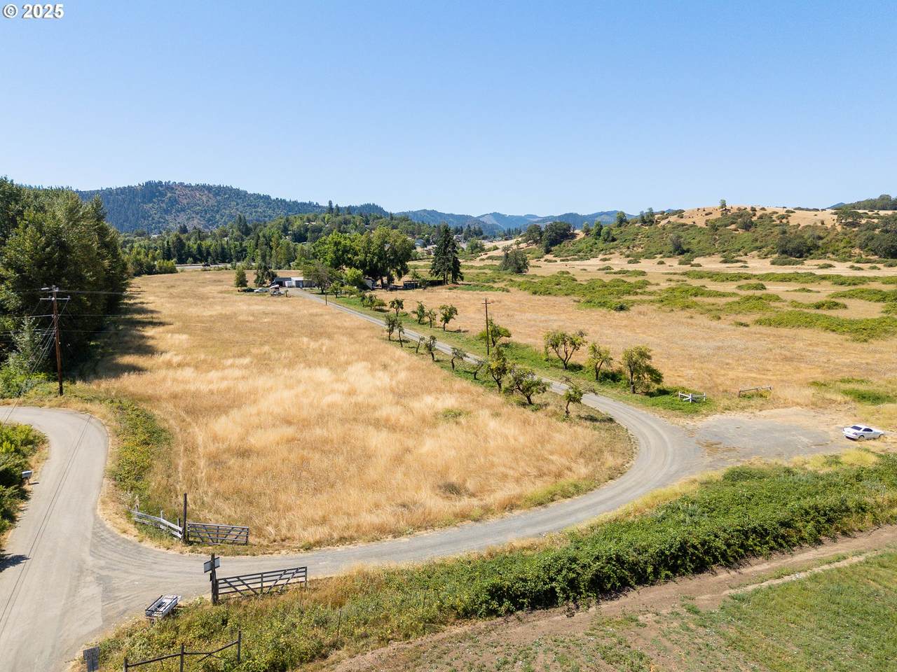 308 Helweg Rd - Photo 1