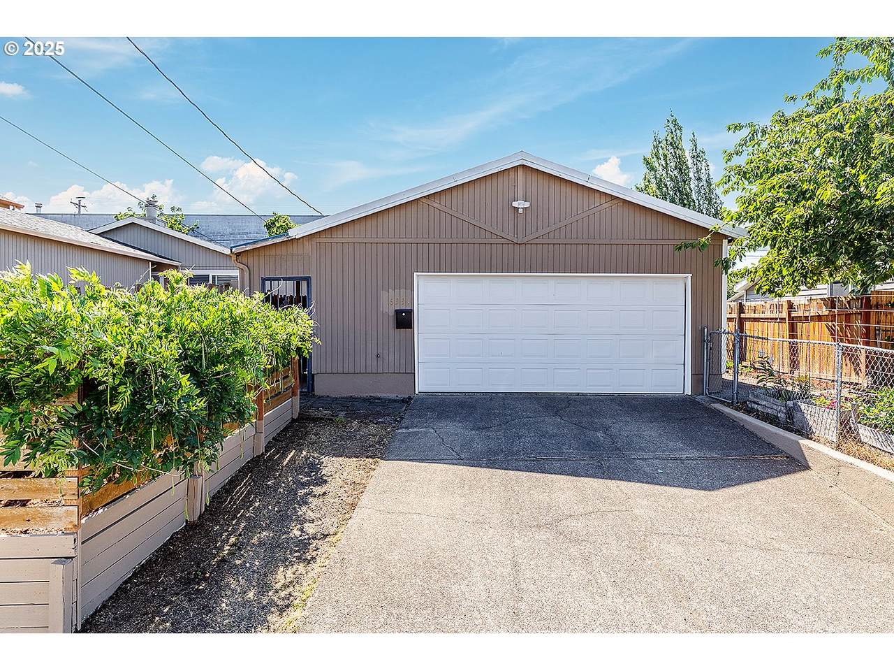 6331 83rd Ave - Photo 1