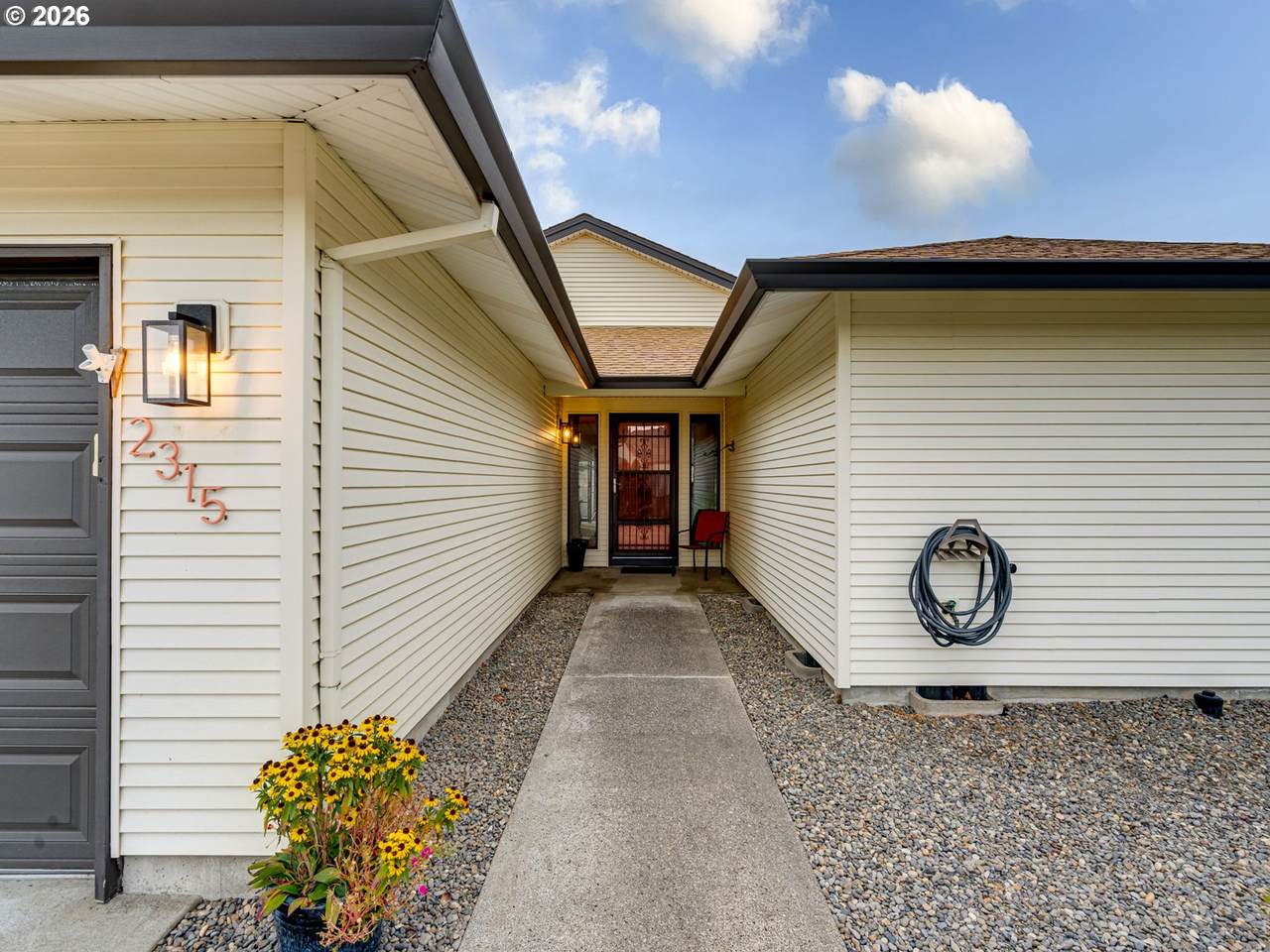 https://bt-photos.global.ssl.fastly.net/portland/1280_boomver_1_316328739-2.jpg