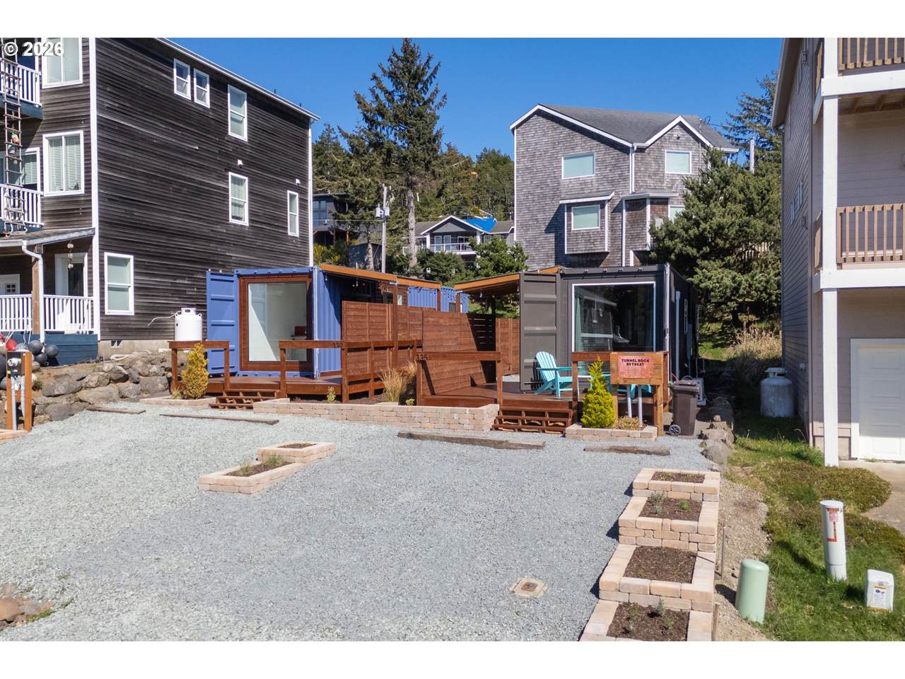 https://bt-photos.global.ssl.fastly.net/portland/1280_boomver_1_316678601-2.jpg