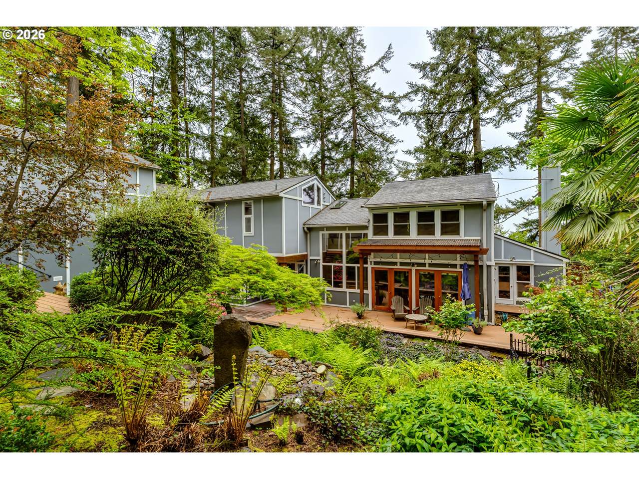 https://bt-photos.global.ssl.fastly.net/portland/1280_boomver_1_317504196-2.jpg