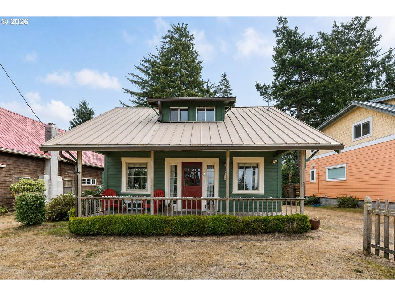 34835 Hill St - Photo 1