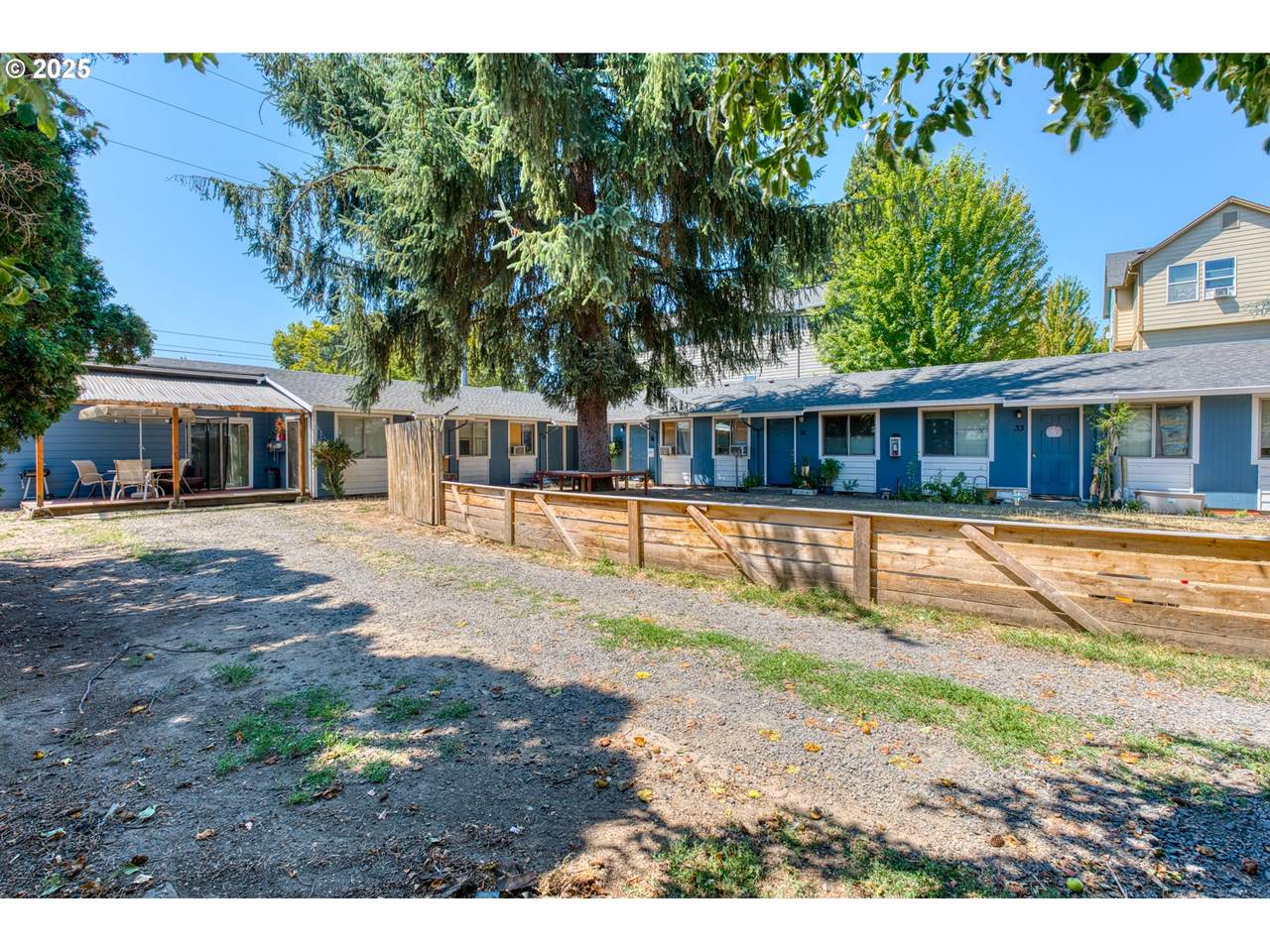 1112 Main St - Photo 1