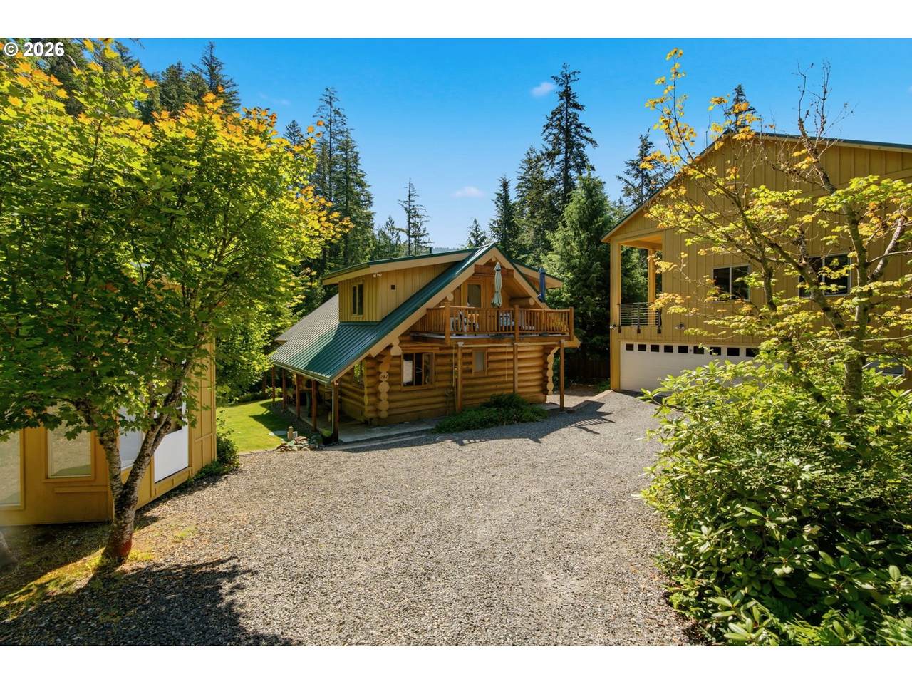 282 Edgewater Dr - Photo 1