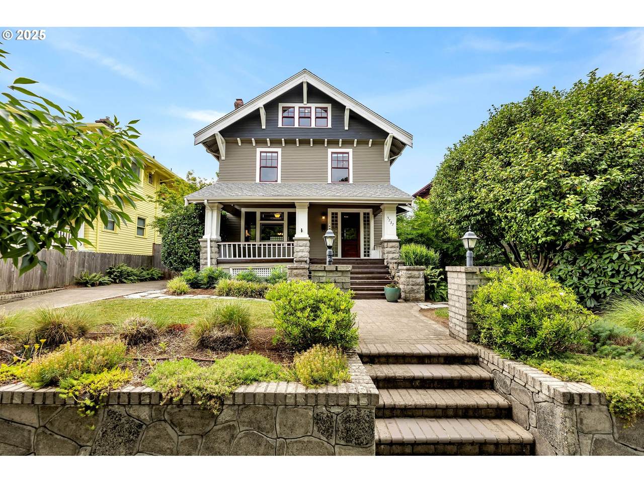 5737 Haight Ave - Photo 1