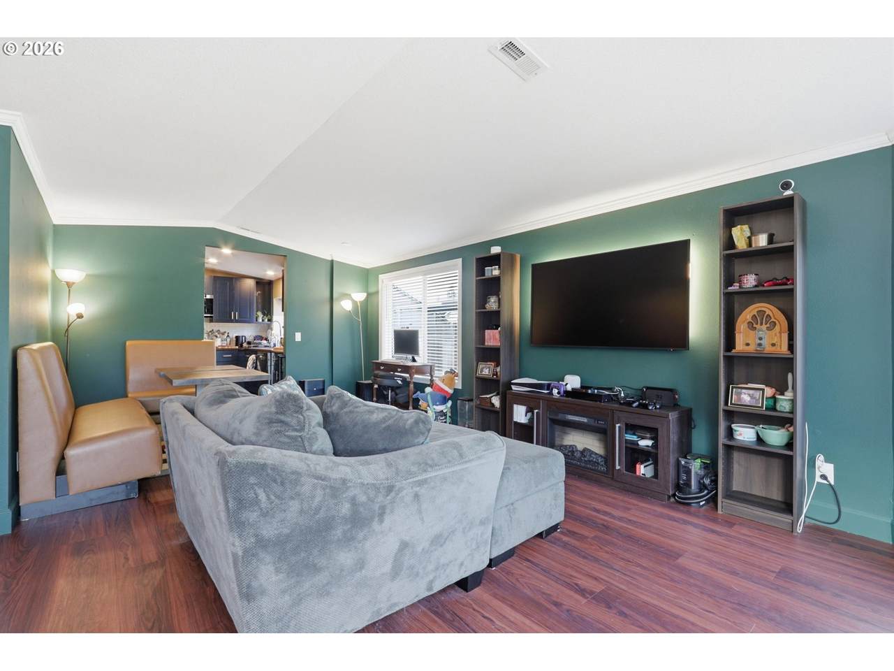 https://bt-photos.global.ssl.fastly.net/portland/1280_boomver_1_318424778-2.jpg