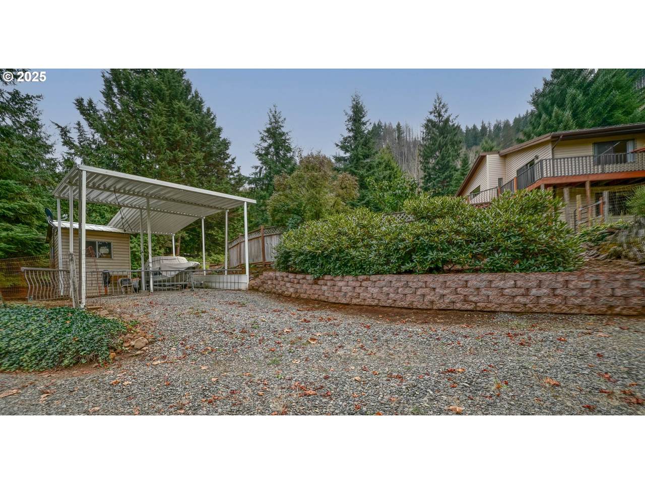 https://bt-photos.global.ssl.fastly.net/portland/1280_boomver_1_318870571-2.jpg