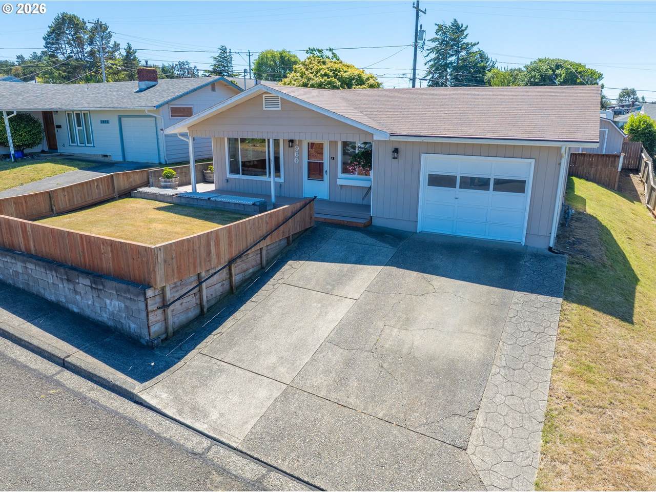 https://bt-photos.global.ssl.fastly.net/portland/1280_boomver_1_318874854-2.jpg
