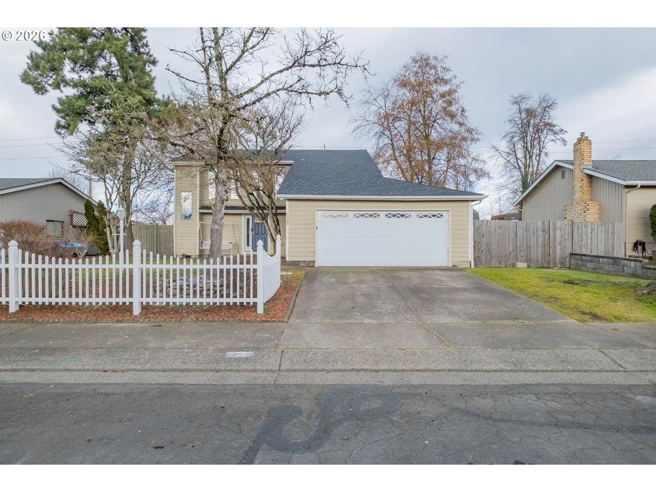 2337 40TH Ave - Photo 1