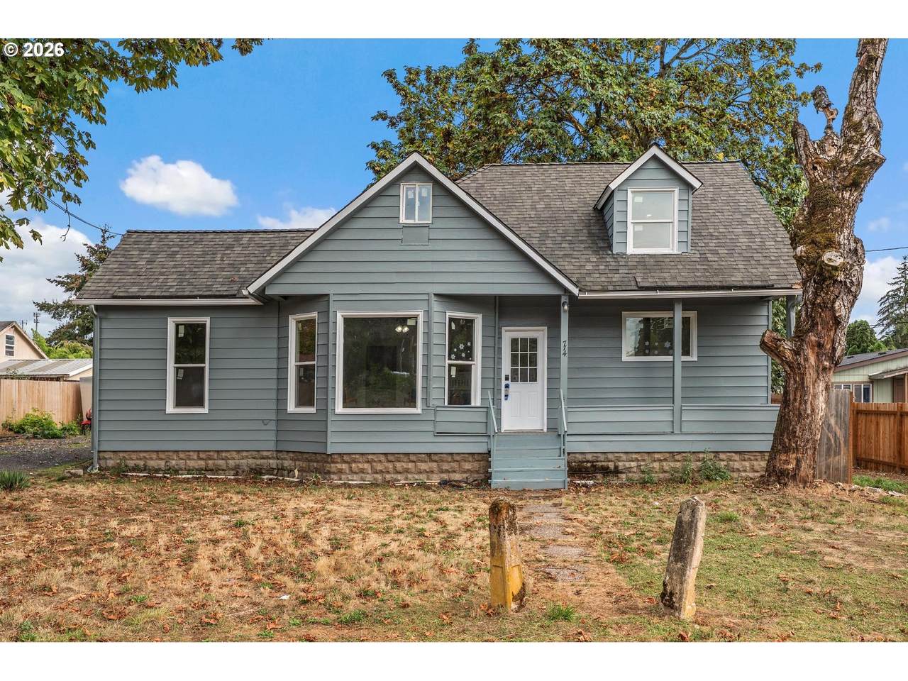 714 Water St - Photo 1