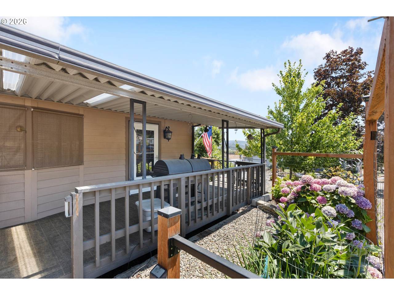 https://bt-photos.global.ssl.fastly.net/portland/1280_boomver_1_322784028-2.jpg