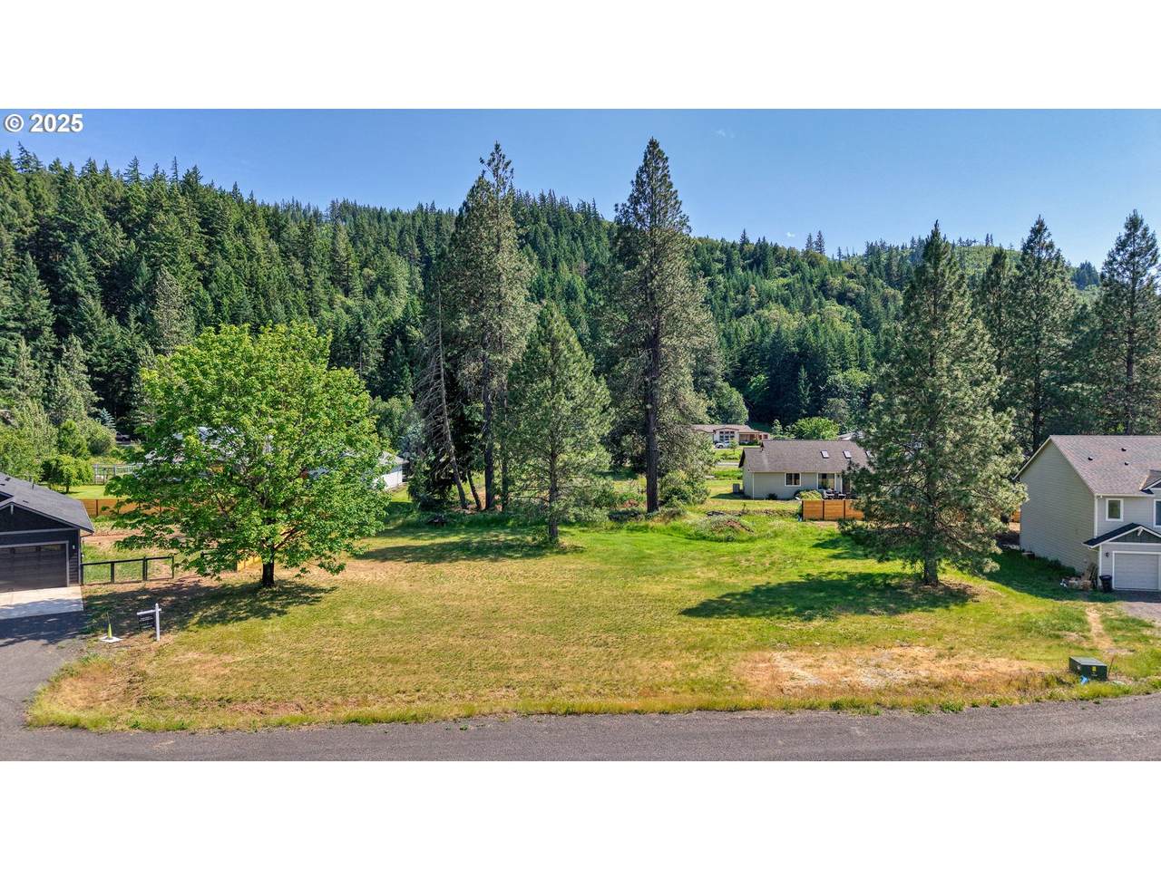 16 Taryn Ct - Photo 1