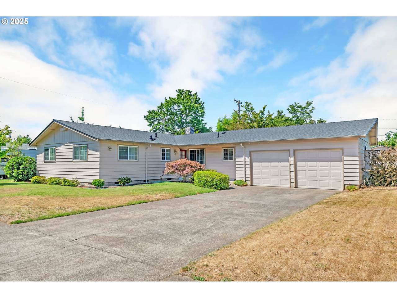 455 Durham Ave - Photo 1