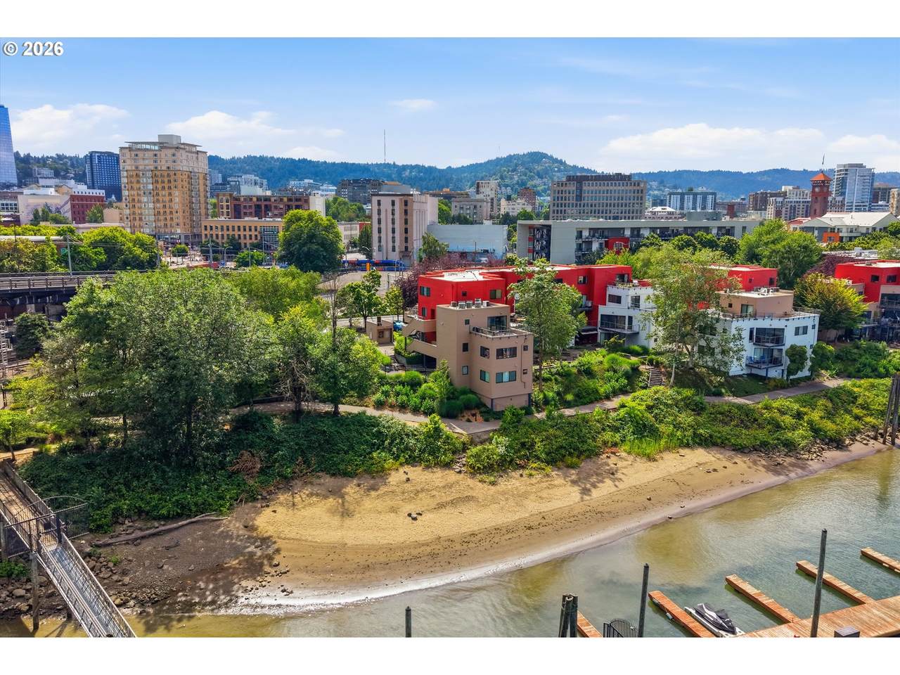 606 Naito Pkwy - Photo 1