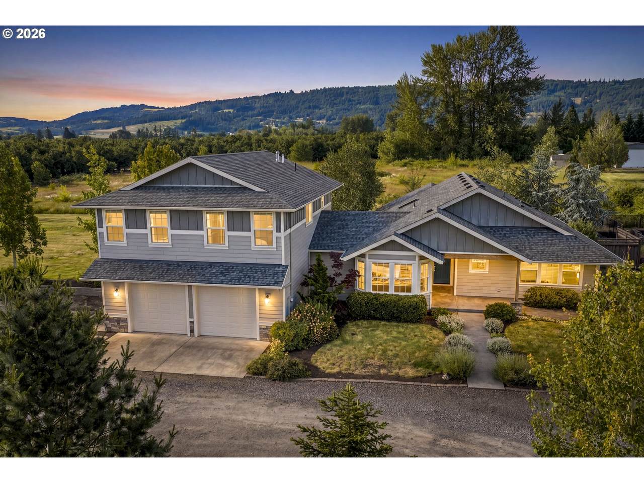 2043 Chehalem Dr - Photo 1
