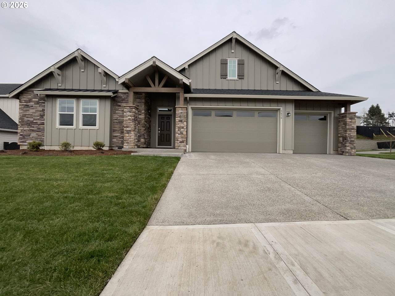 3616 170TH St - Photo 1