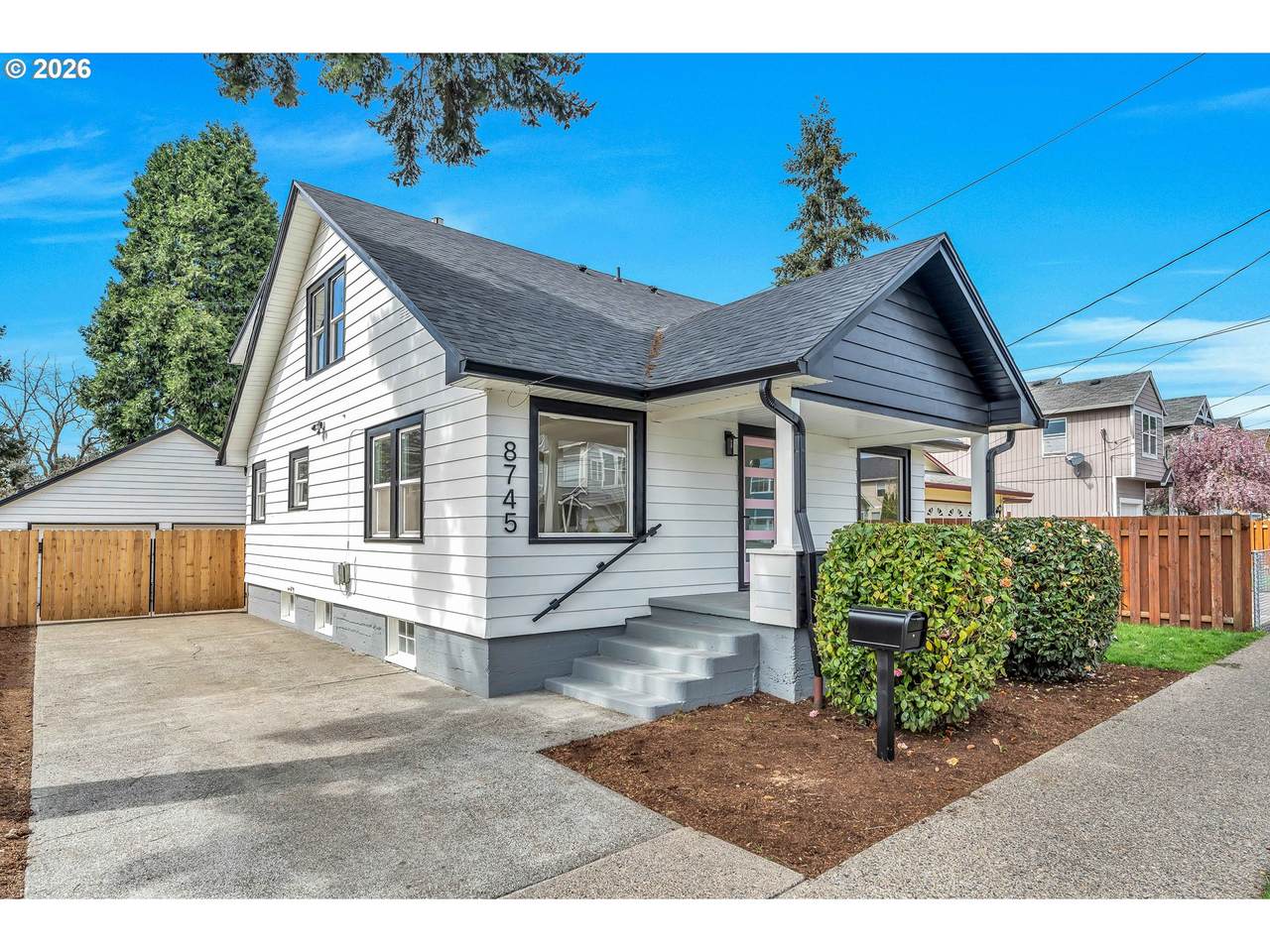 https://bt-photos.global.ssl.fastly.net/portland/1280_boomver_1_329110203-2.jpg