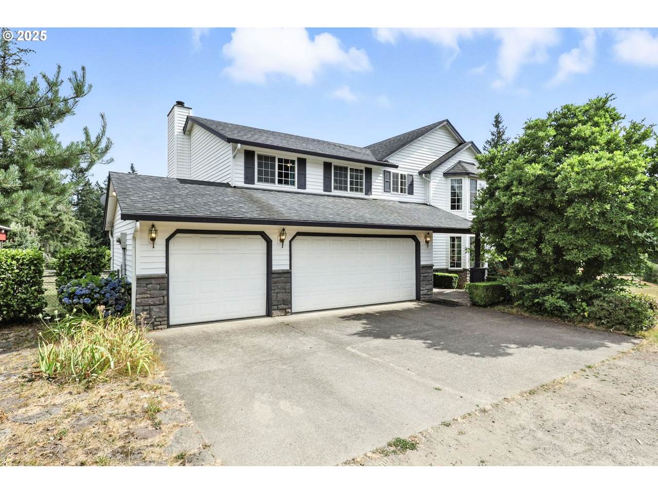 301 408TH Ct - Photo 1