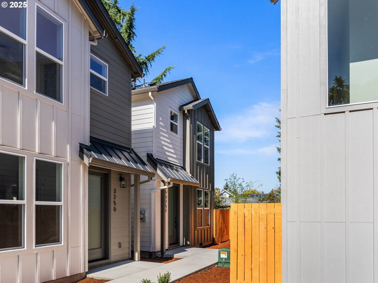 3252 115th Ave - Photo 1