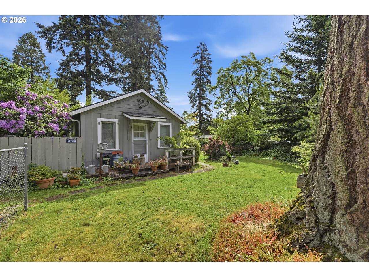 https://bt-photos.global.ssl.fastly.net/portland/1280_boomver_1_332426111-2.jpg