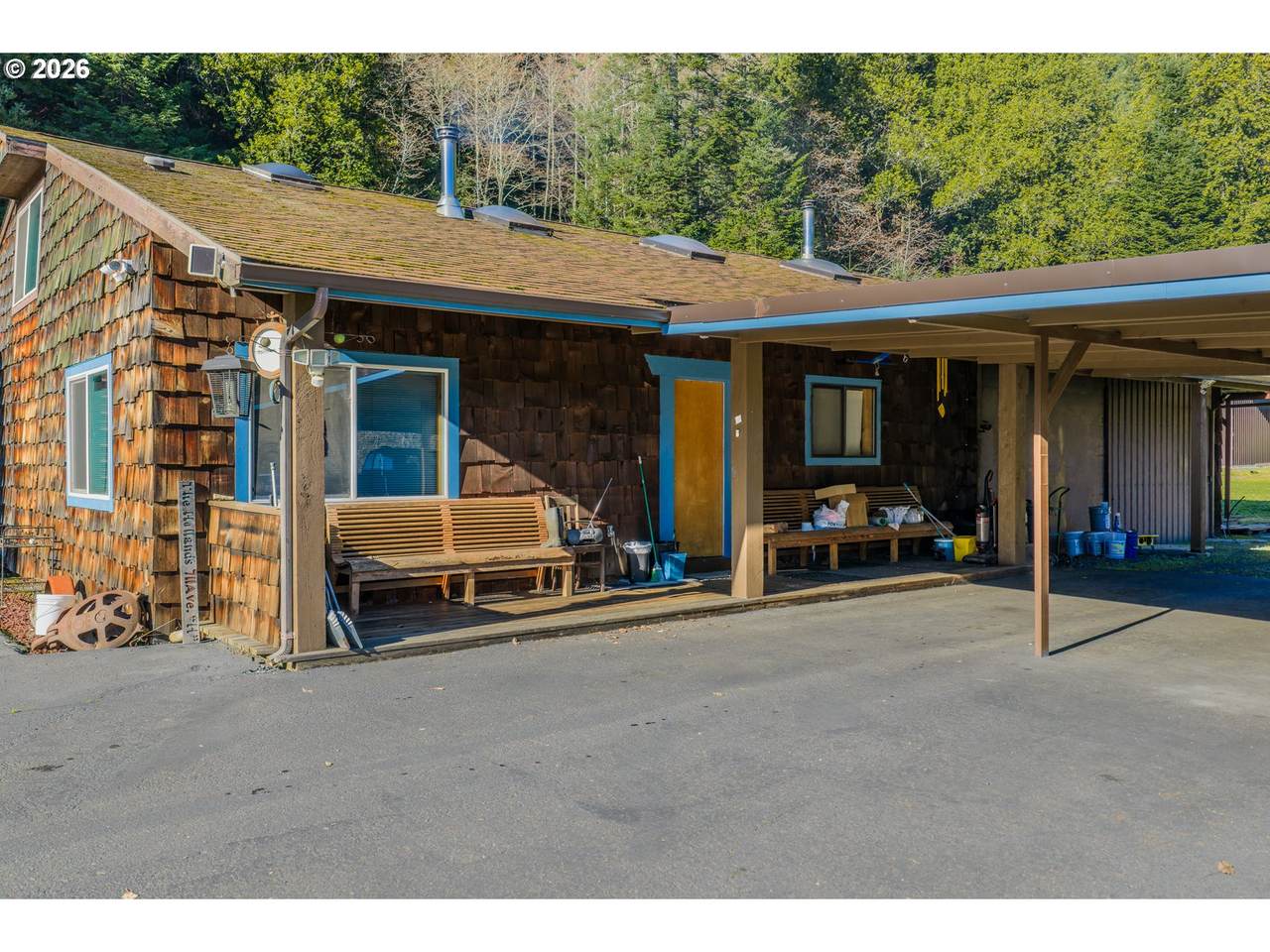 https://bt-photos.global.ssl.fastly.net/portland/1280_boomver_1_333826185-2.jpg