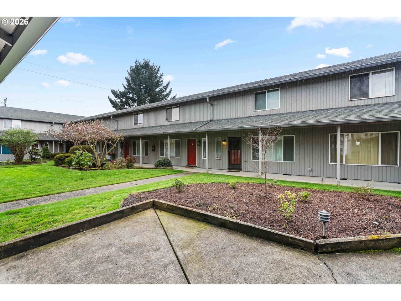 https://bt-photos.global.ssl.fastly.net/portland/1280_boomver_1_334572079-2.jpg