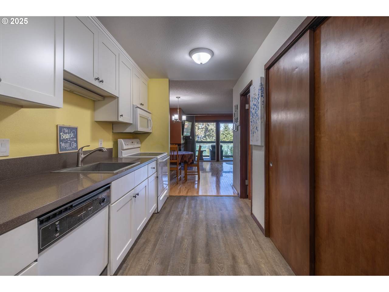 https://bt-photos.global.ssl.fastly.net/portland/1280_boomver_1_335179113-2.jpg