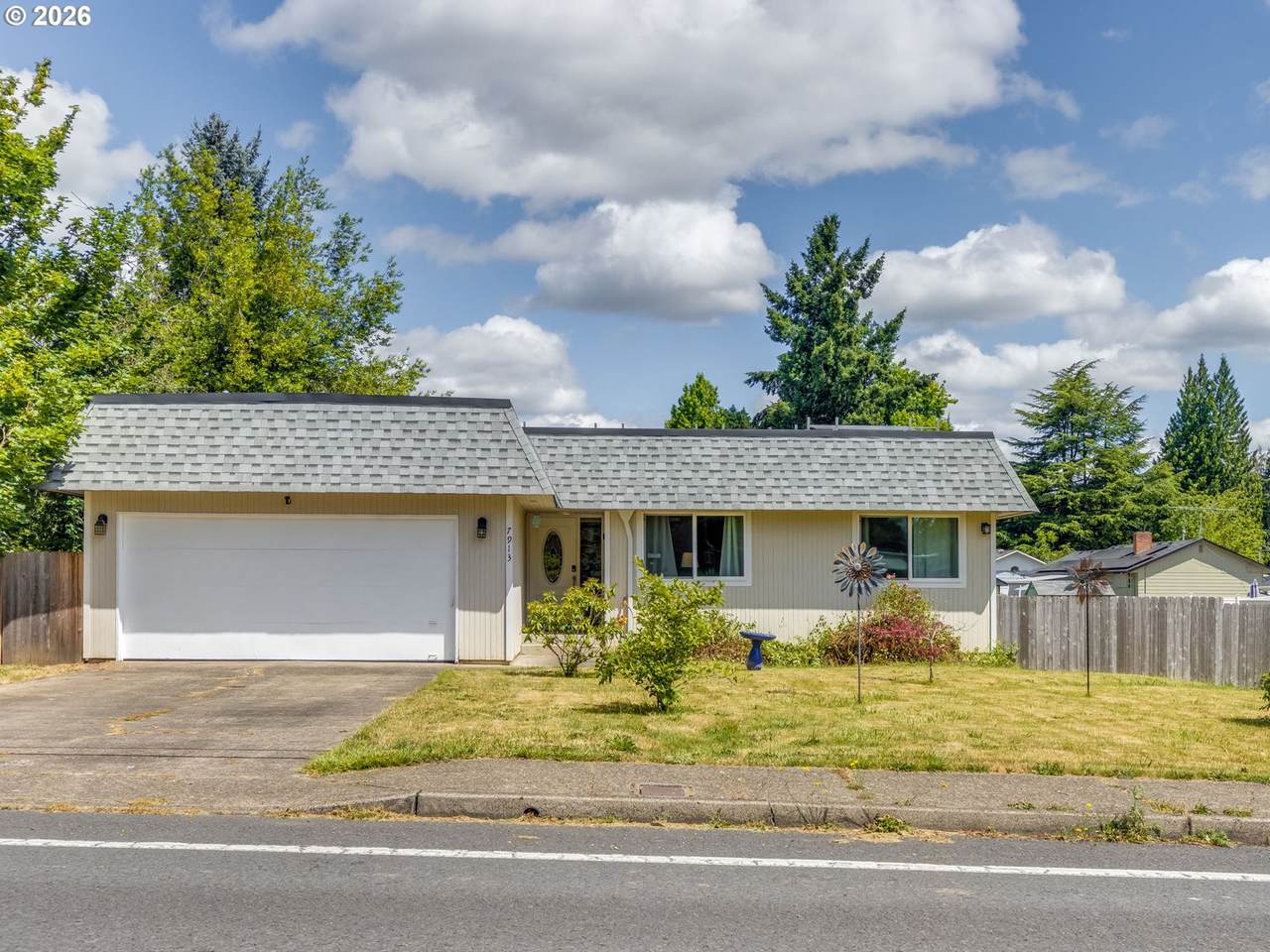 https://bt-photos.global.ssl.fastly.net/portland/1280_boomver_1_338070874-2.jpg