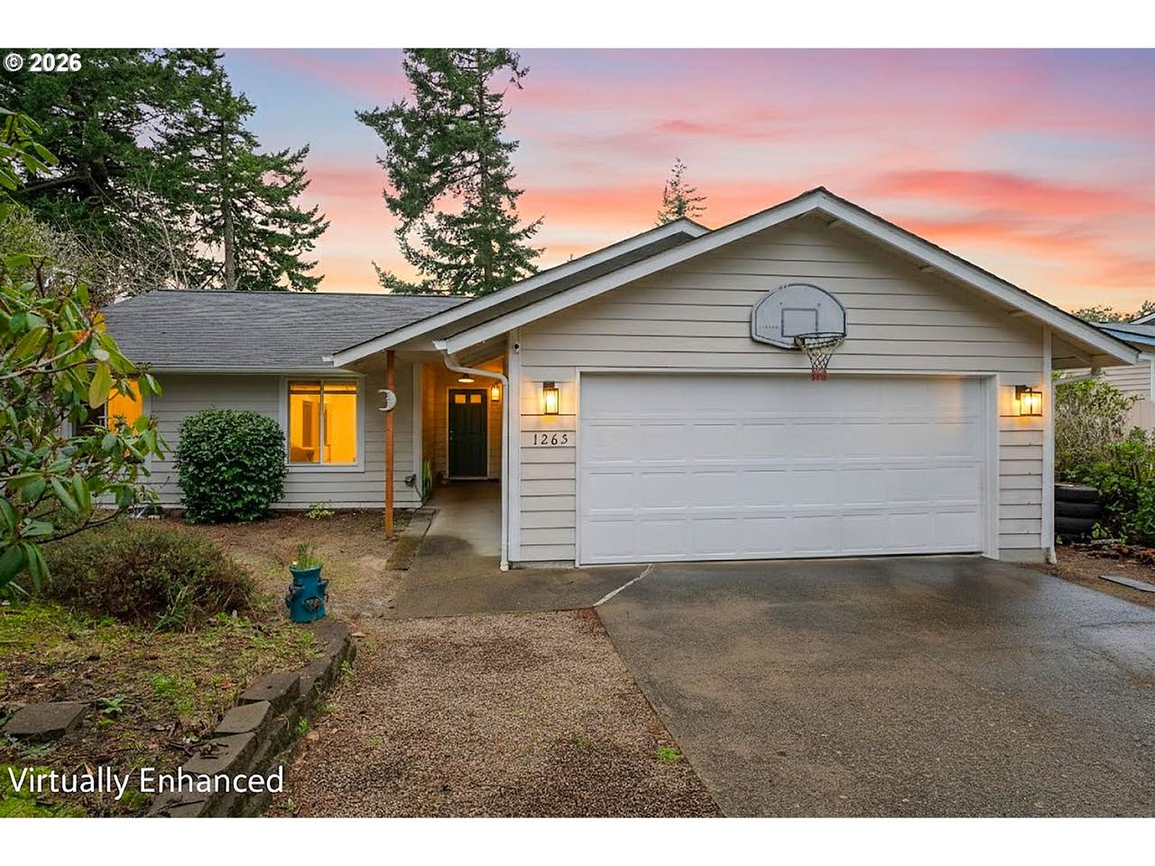 1265 Laurel St - Photo 1