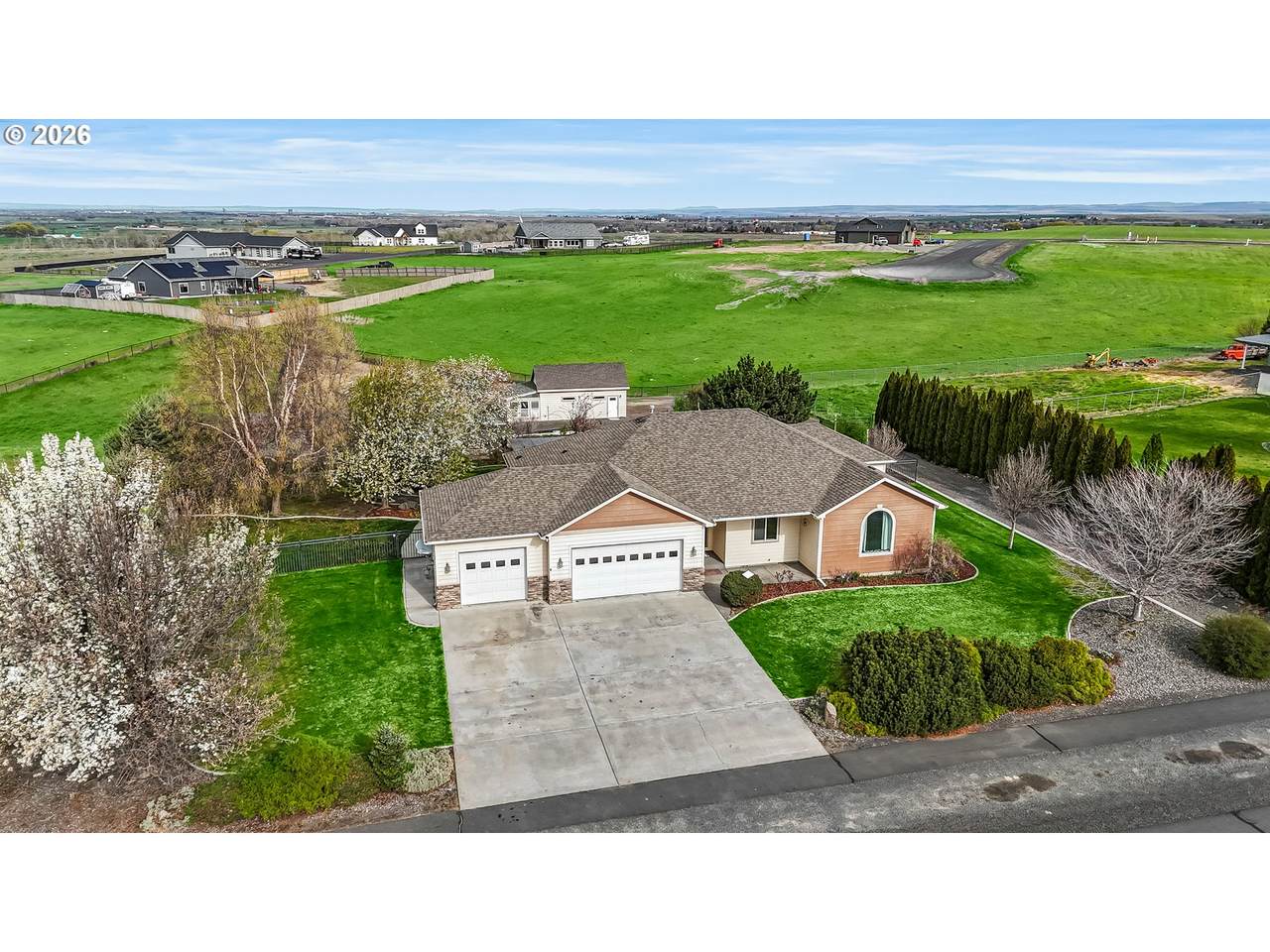 77286 Joyce Way - Photo 1