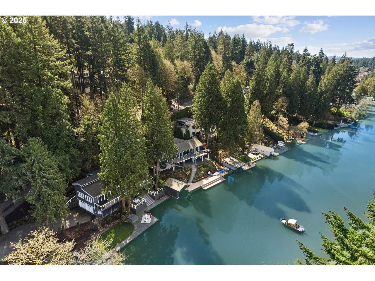 https://bt-photos.global.ssl.fastly.net/portland/1280_boomver_1_342496106-2.jpg