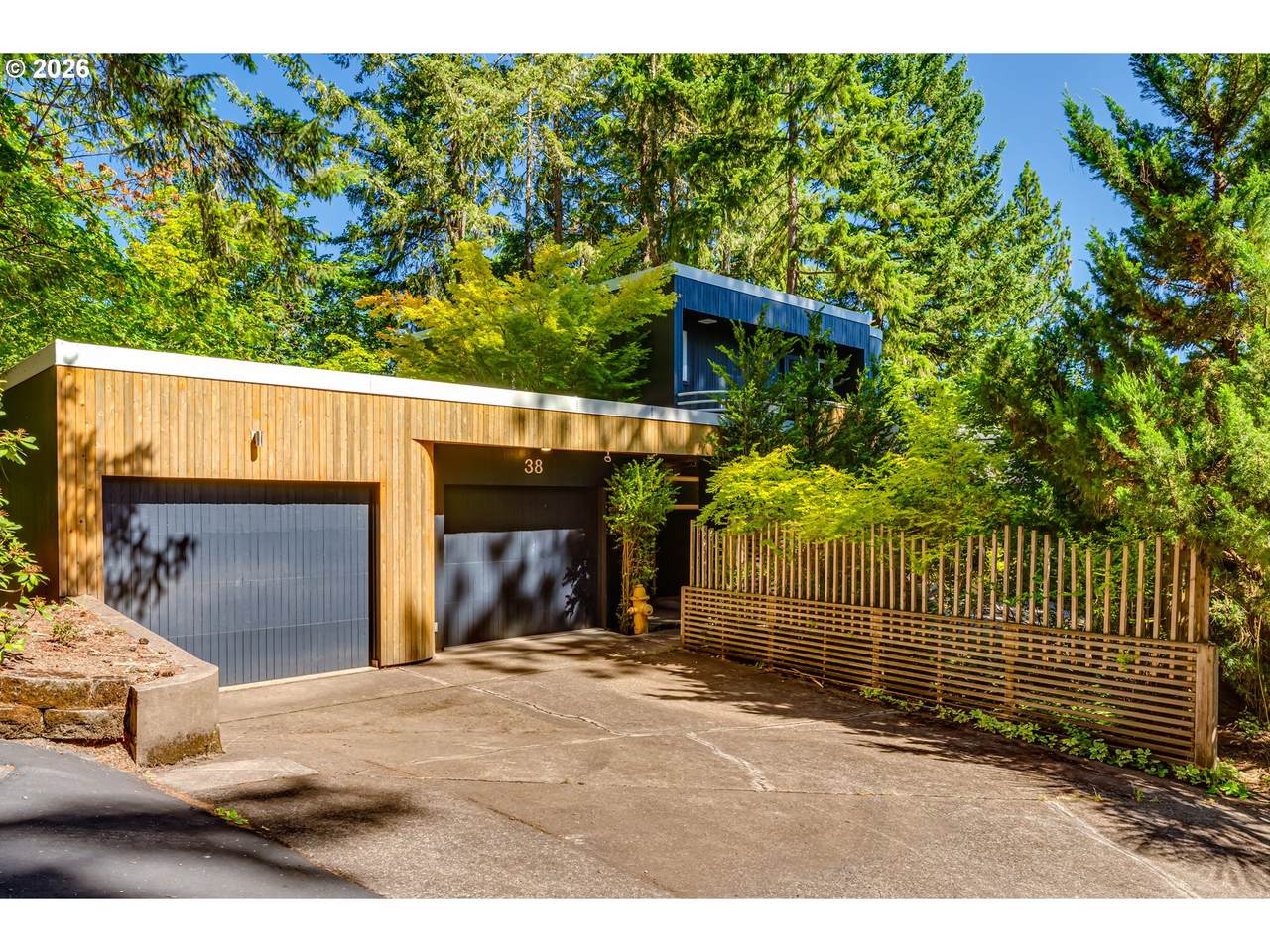 38 Ridgeline Dr - Photo 1