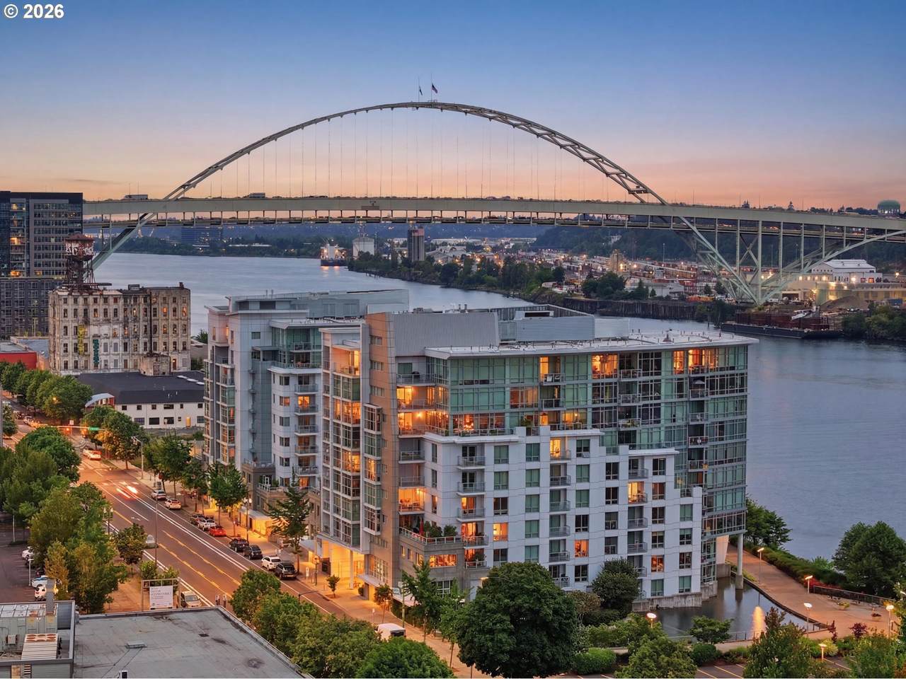 https://bt-photos.global.ssl.fastly.net/portland/1280_boomver_1_343558047-2.jpg