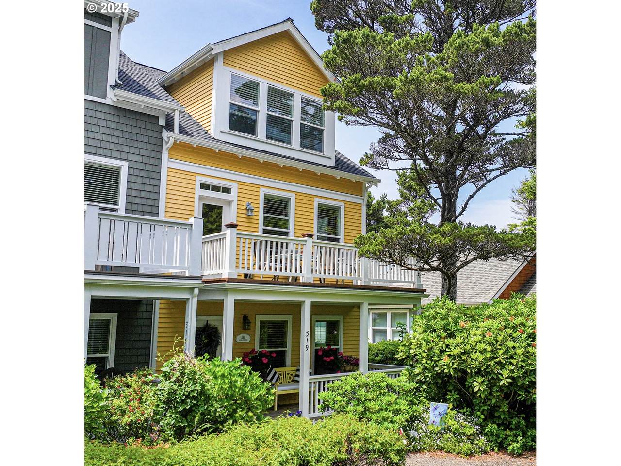 319 Kinnikinnick Way - Photo 1