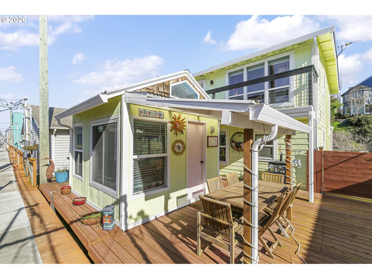 376 Tomahawk Island Dr - Photo 1