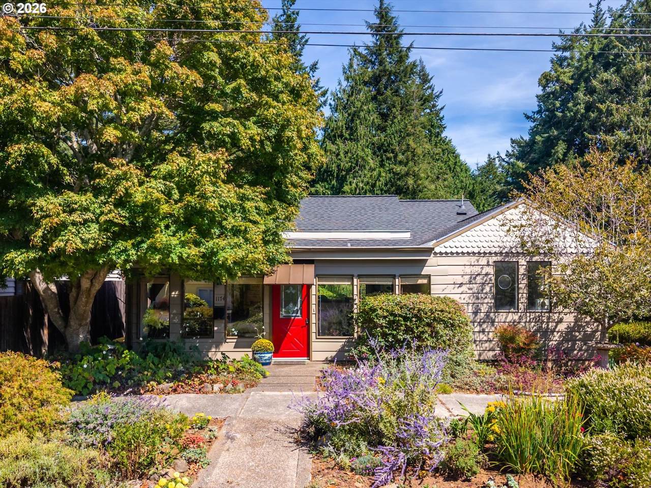 https://bt-photos.global.ssl.fastly.net/portland/1280_boomver_1_345095398-2.jpg