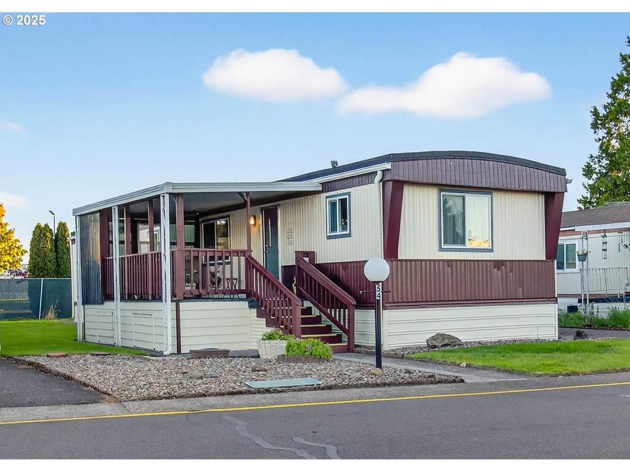 2902 2ND St - Photo 1