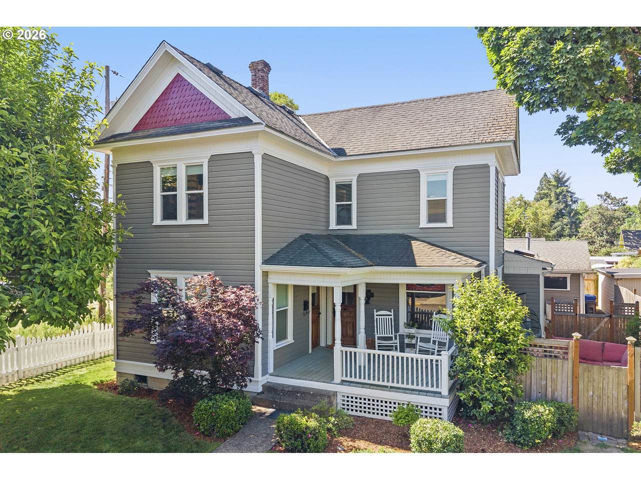 1550 East Ave - Photo 1