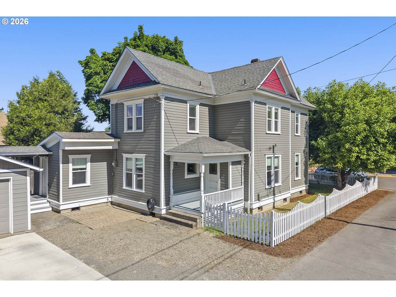 https://bt-photos.global.ssl.fastly.net/portland/1280_boomver_1_346339785-2.jpg
