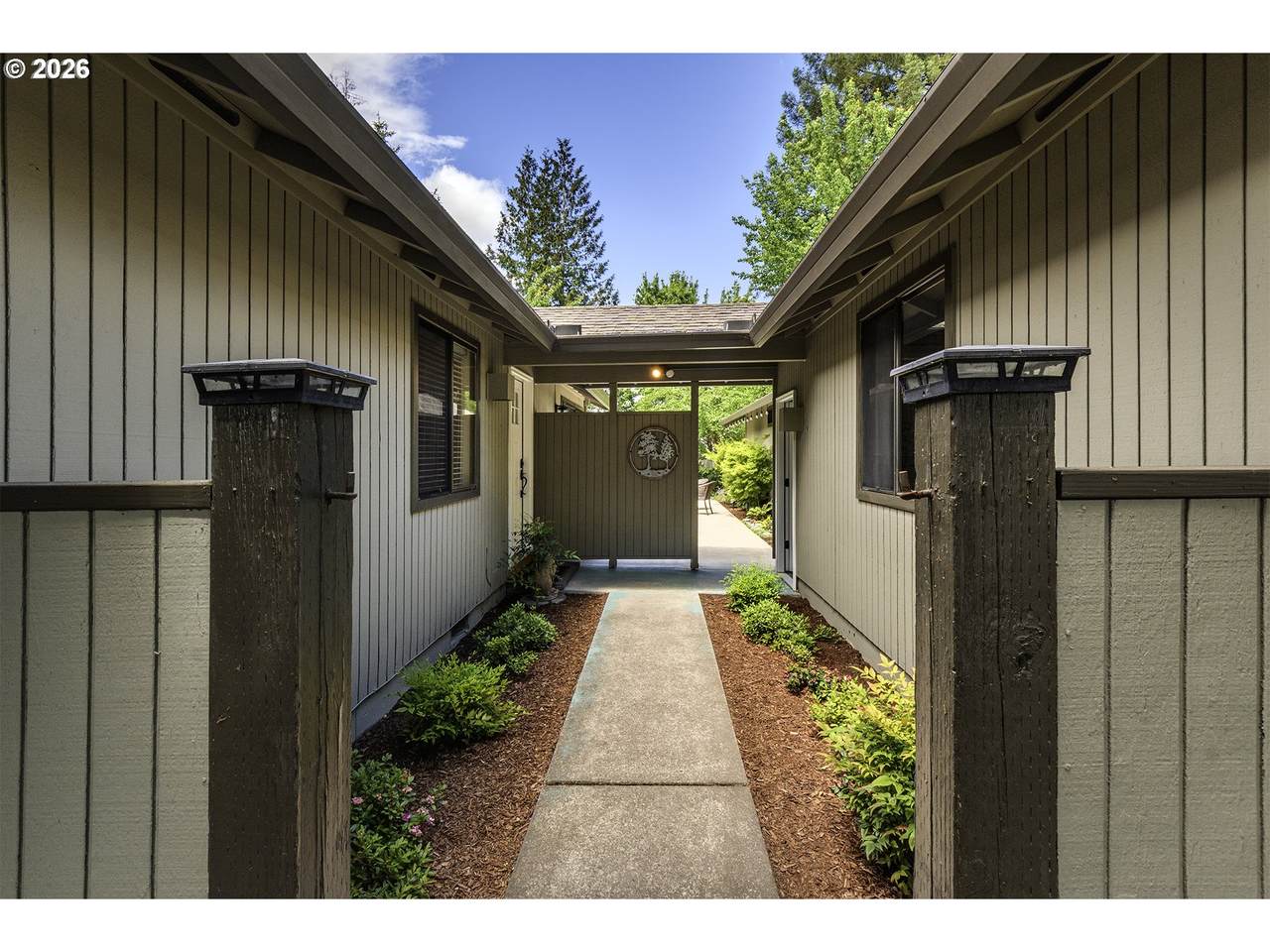 https://bt-photos.global.ssl.fastly.net/portland/1280_boomver_1_346508099-2.jpg