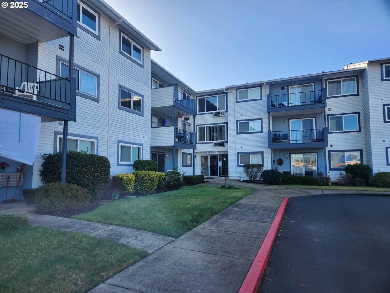 950 Evergreen Rd - Photo 1