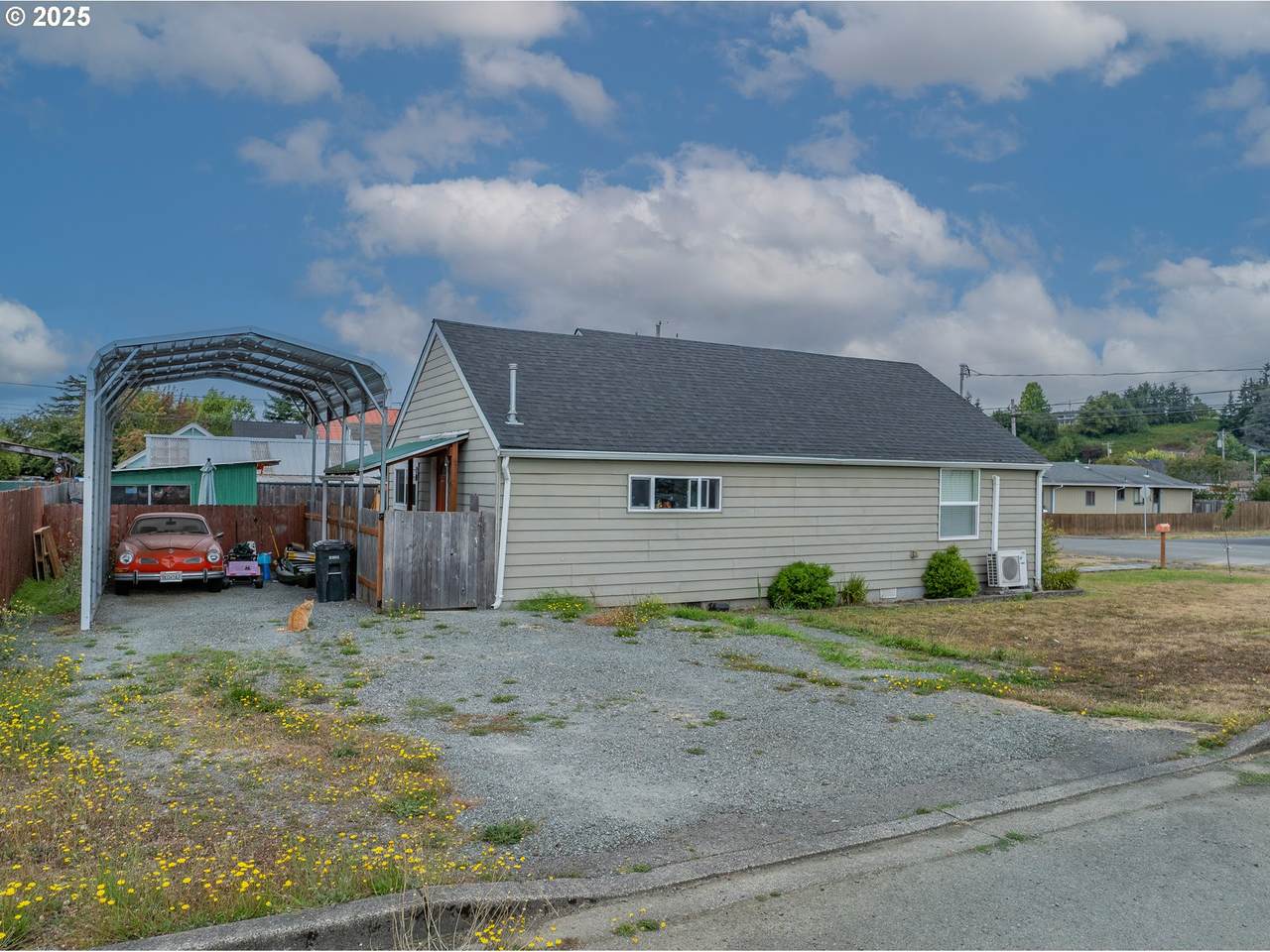 1434 Maryland Ave - Photo 1