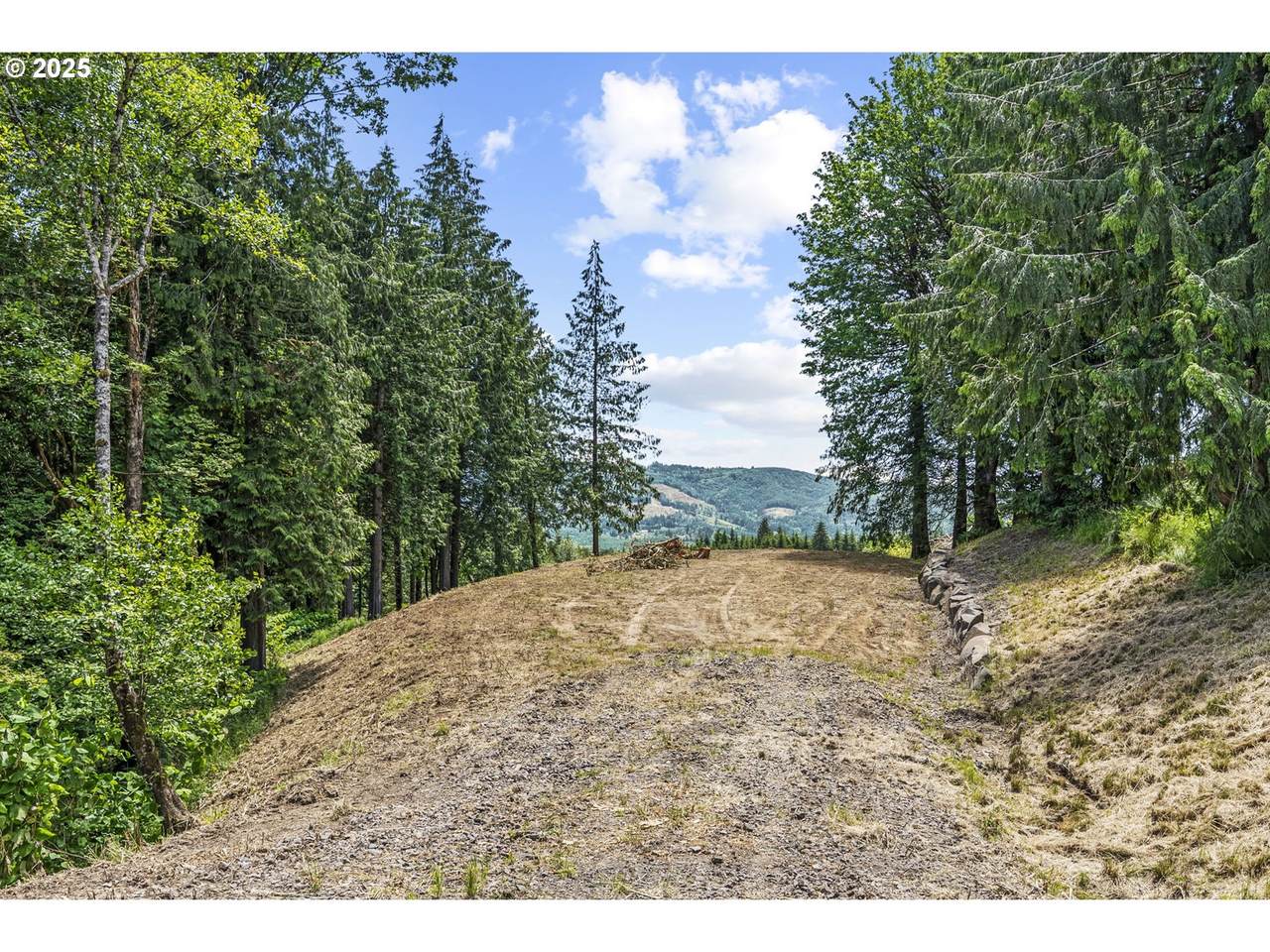 https://bt-photos.global.ssl.fastly.net/portland/1280_boomver_1_348449099-2.jpg